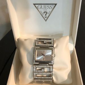 GUESS Silver bracelet watch